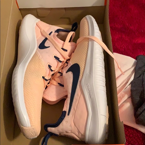 Nike Shoes - Nike free run
